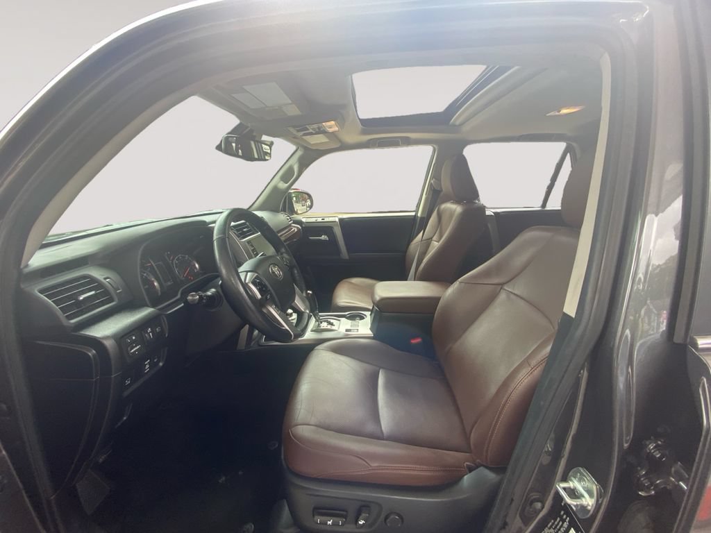 Used 2023 Toyota 4Runner Limited AWD/4WD image 9