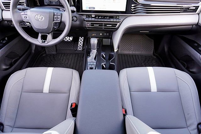 Used 2026 Toyota Camry SE w/ Multimedia Upgrade Package FWD image 20