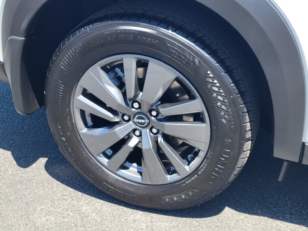 New 2026 Nissan Pathfinder SV FWD image 3