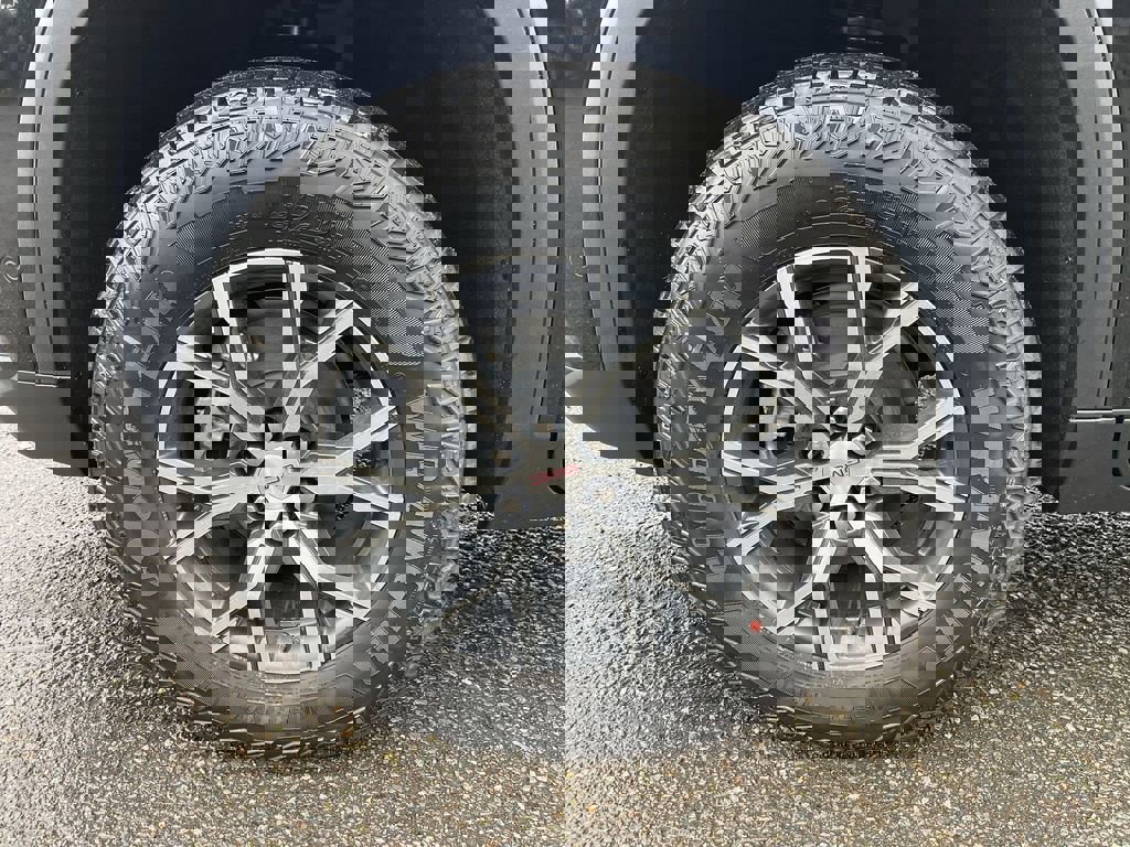 New 2026 GMC Acadia AT4 w/ Super Cruise Package image 33