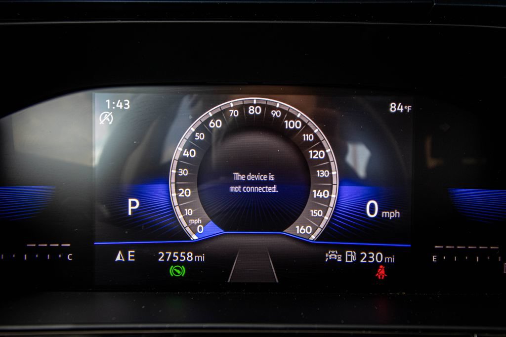 Certified 2023 Volkswagen Taos SE w/ Panoramic Sunroof Package FWD image 38
