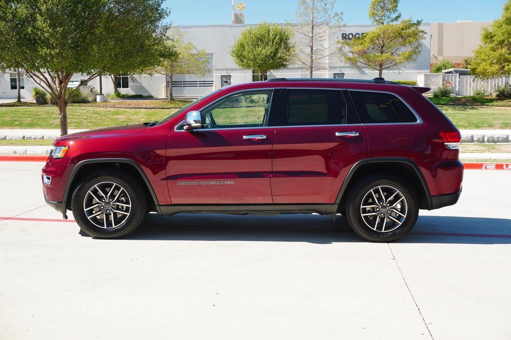 Used 2021 Jeep Grand Cherokee Limited image 2