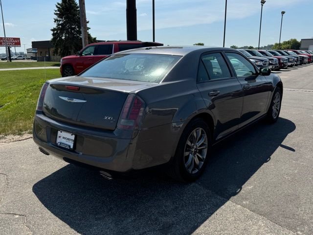 Used 2014 Chrysler 300 S AWD/4WD image 39