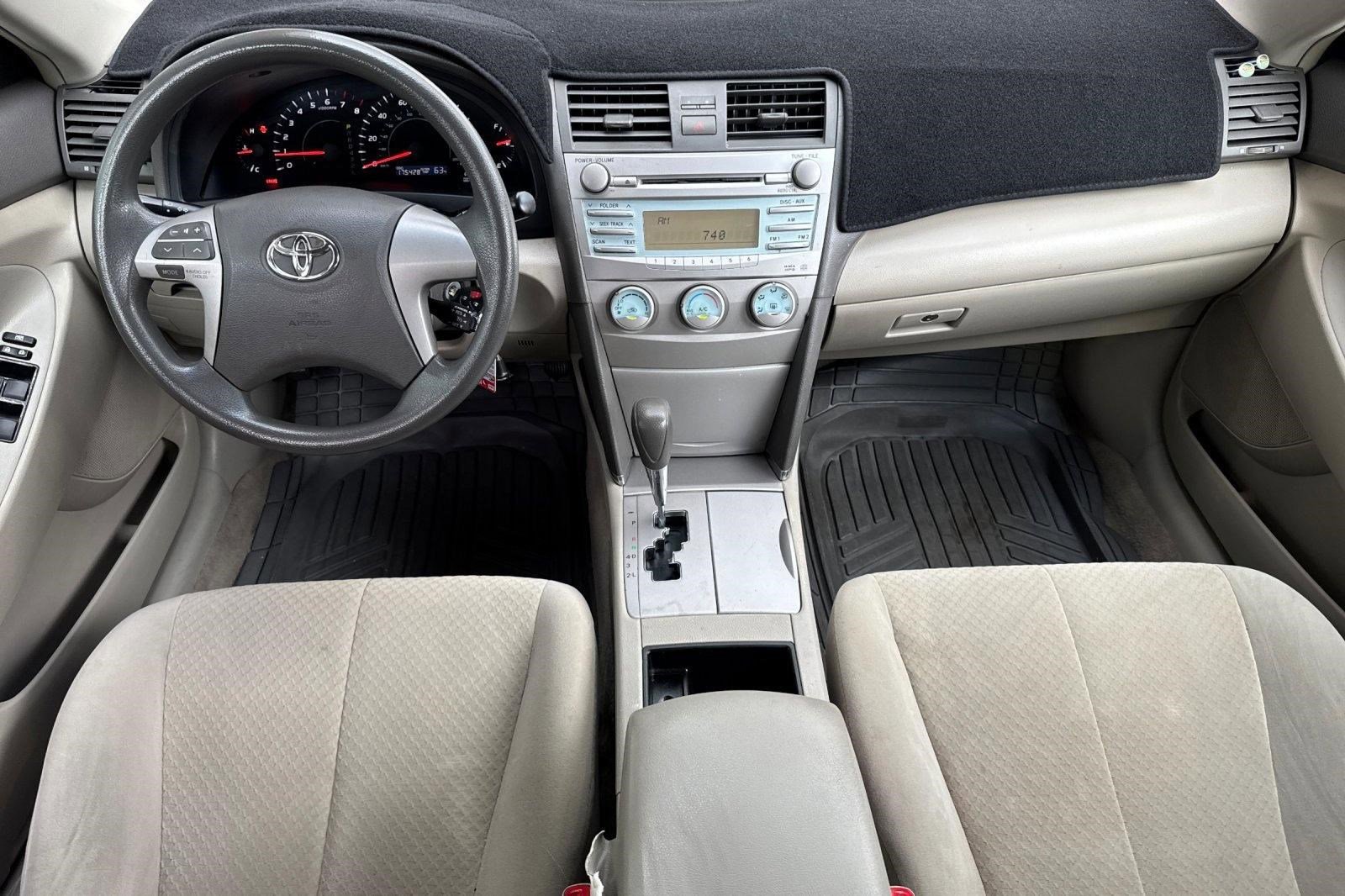Used 2009 Toyota Camry LE image 14