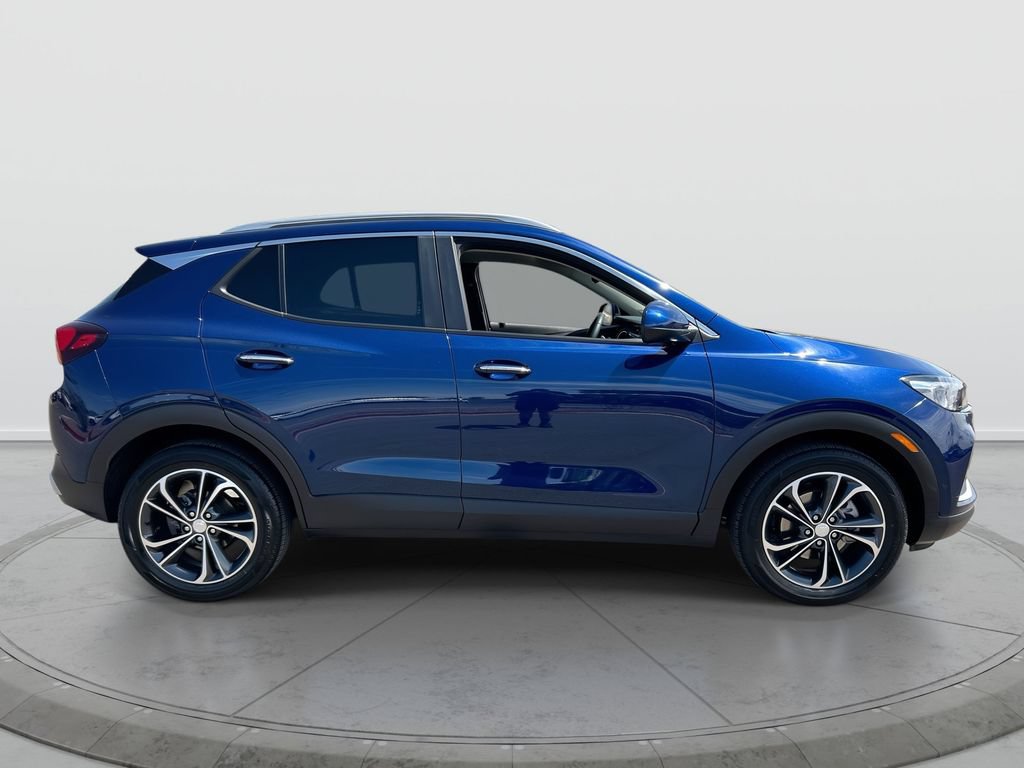 Used 2023 Buick Encore GX Select w/ Safety Package II FWD image 9