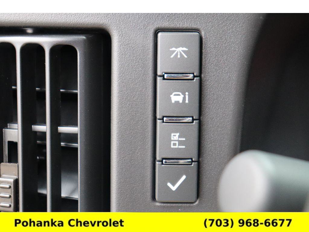 New 2026 Chevrolet Express 3500 RWD image 11