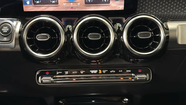 Certified 2026 Mercedes-Benz GLB 250 4MATIC image 23