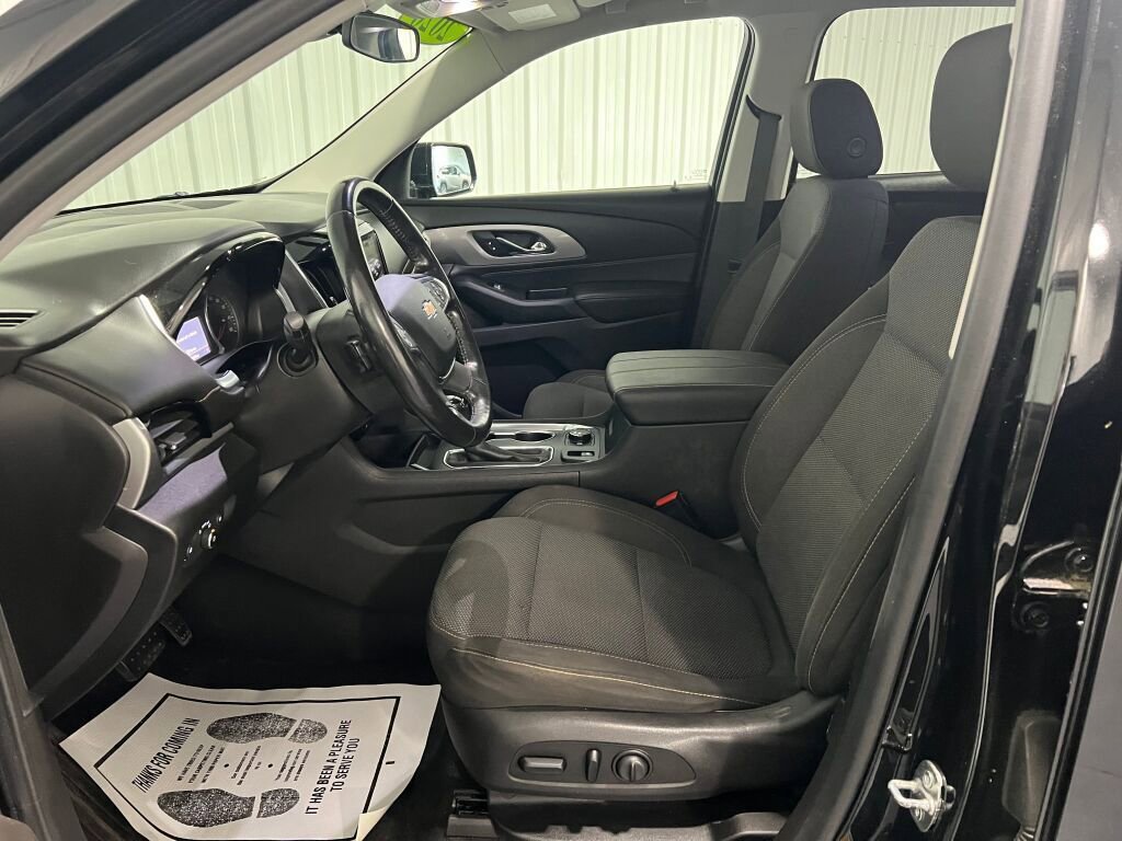 Used 2020 Chevrolet Traverse LT image 5