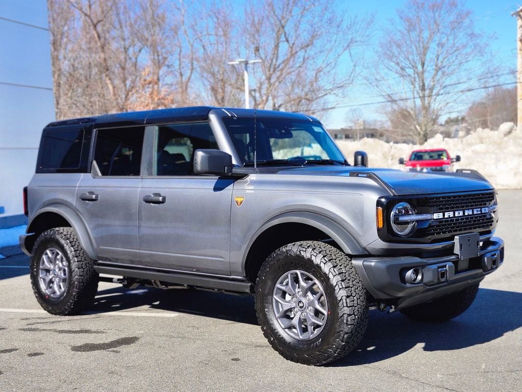 New 2025 Ford Bronco Badlands w/ Black Appearance Package image 7