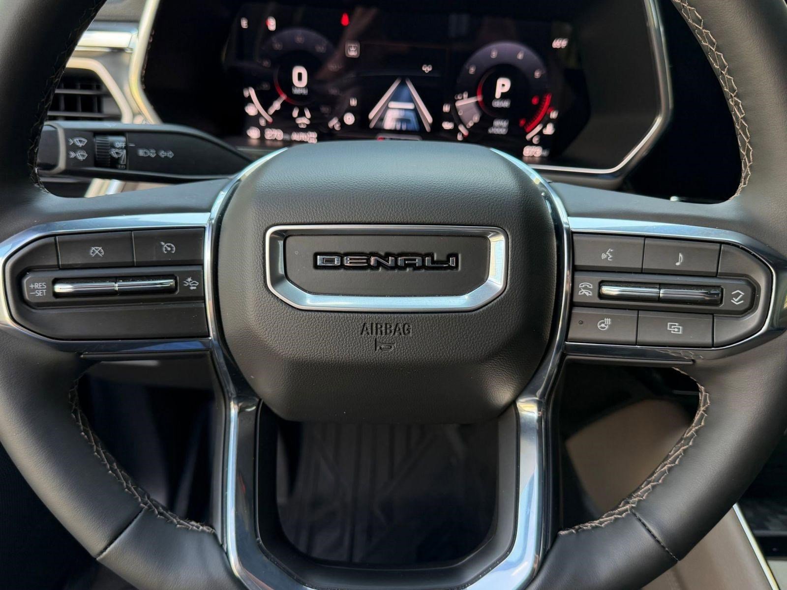 Used 2026 GMC Canyon Denali w/ LPO, Denali Black Edition AWD/4WD image 15