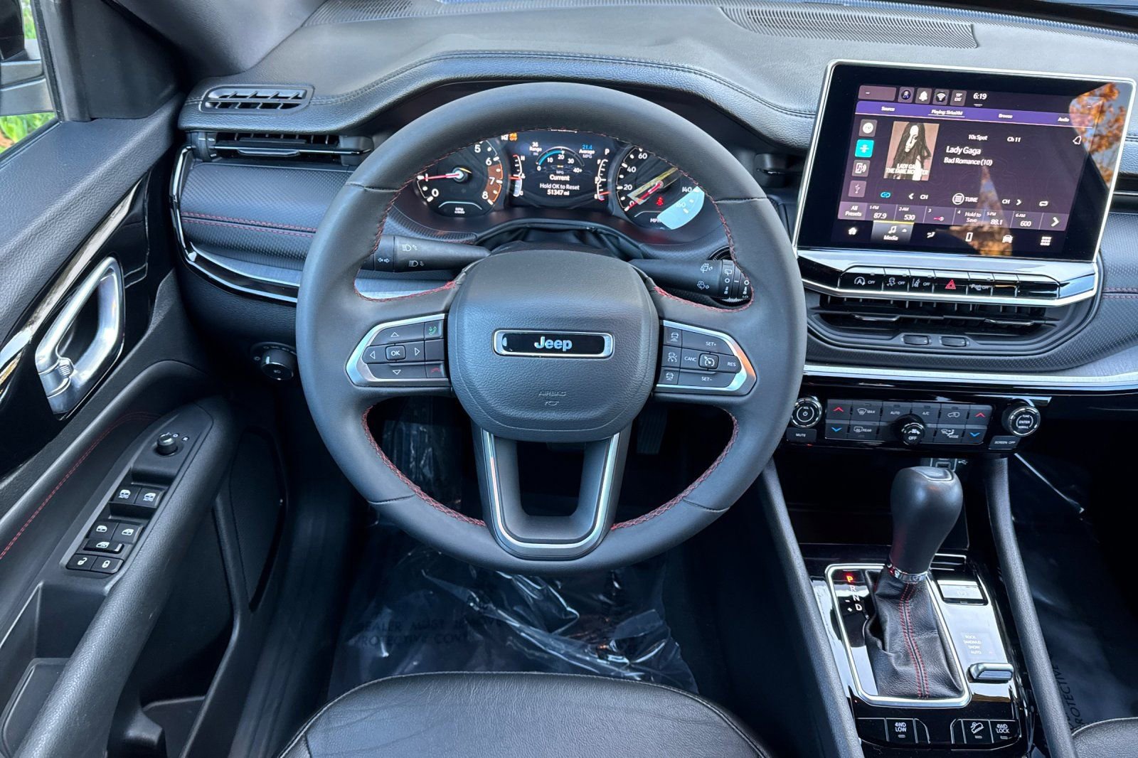 Used 2024 Jeep Compass Trailhawk image 16