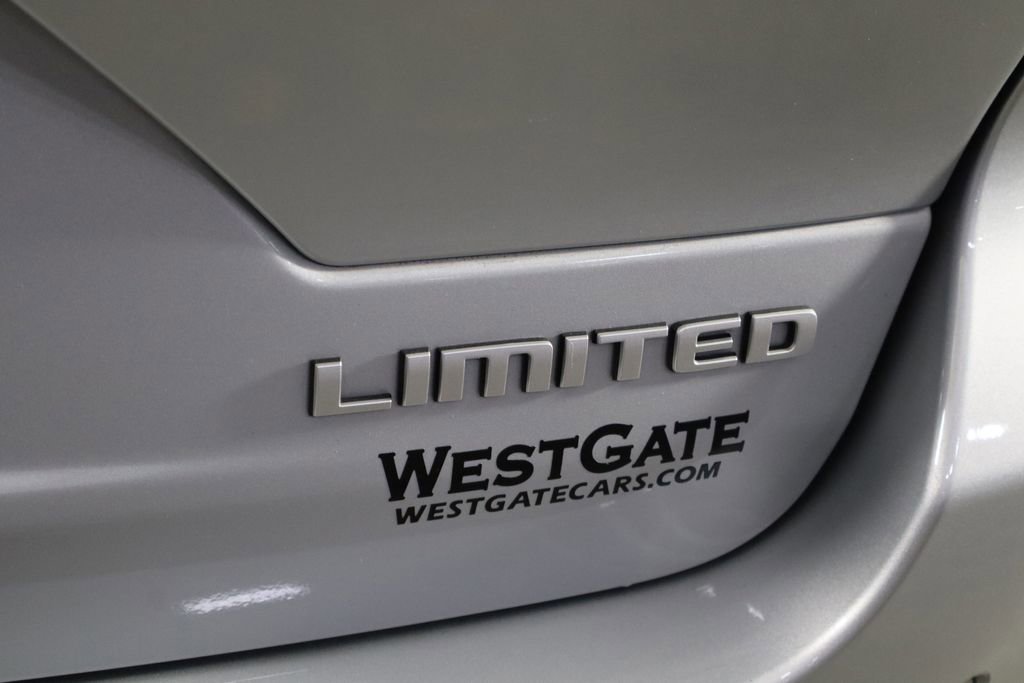 Used 2024 Jeep Grand Cherokee Limited w/ Luxury Tech Group II RWD image 50