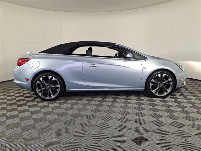 Used 2018 Buick Cascada Premium image 11