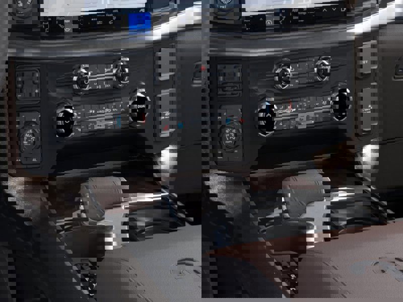 New 2025 Ford F150 King Ranch w/ FX4 Off-Road Package image 15