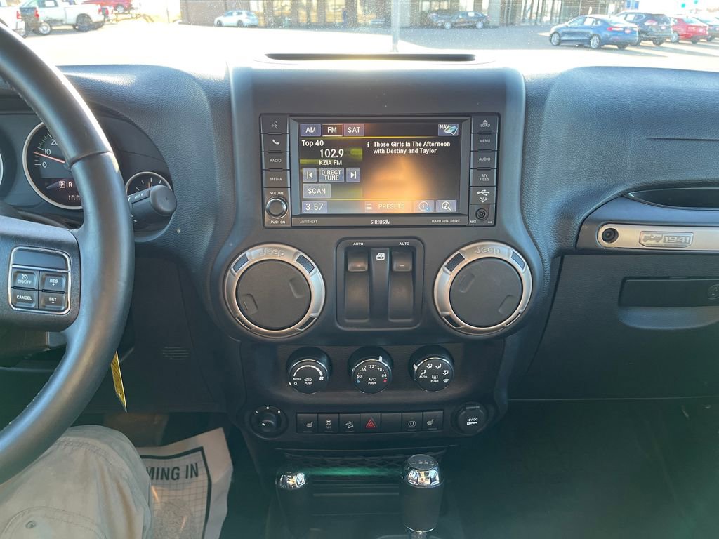 Used 2016 Jeep Wrangler Sahara image 22