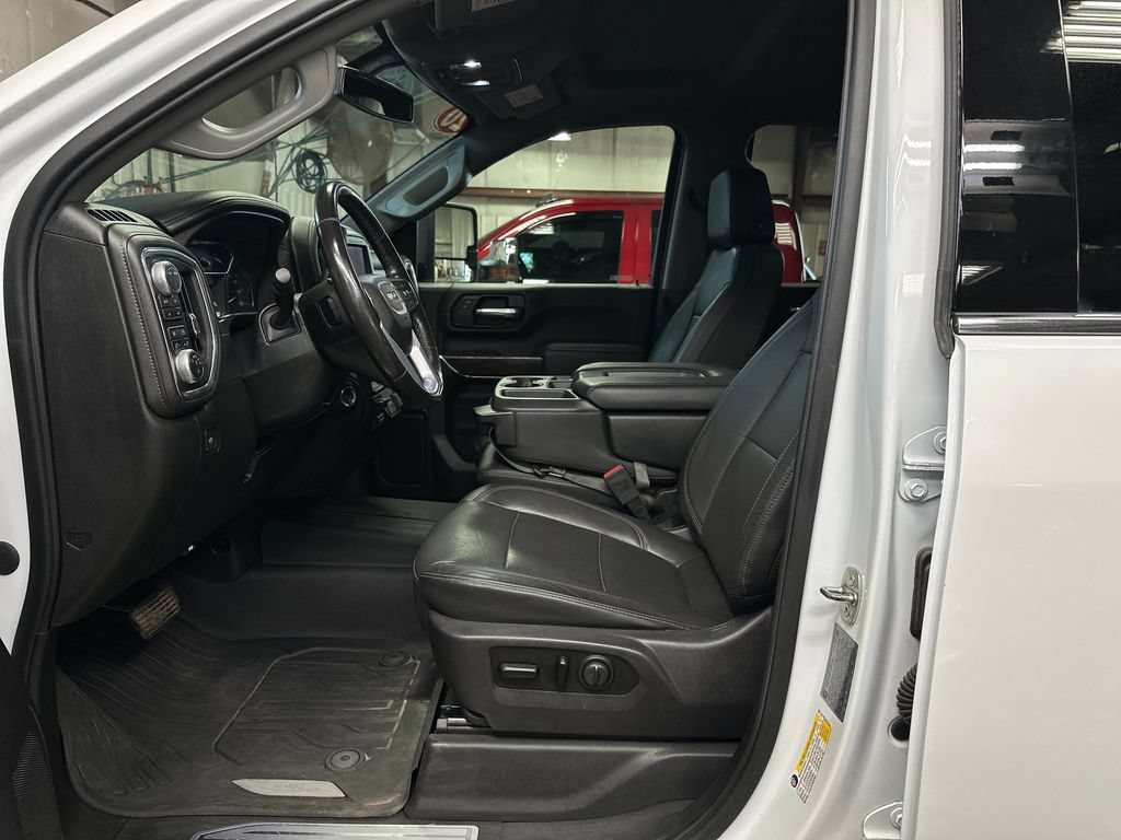 Used 2020 GMC Sierra 2500 SLT w/ X31 Off-Road Package AWD/4WD image 14