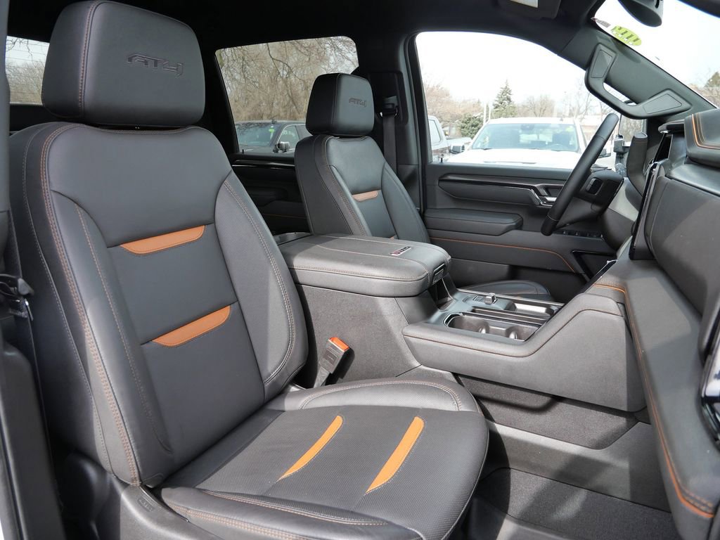 Used 2025 GMC Sierra 2500 AT4 image 15