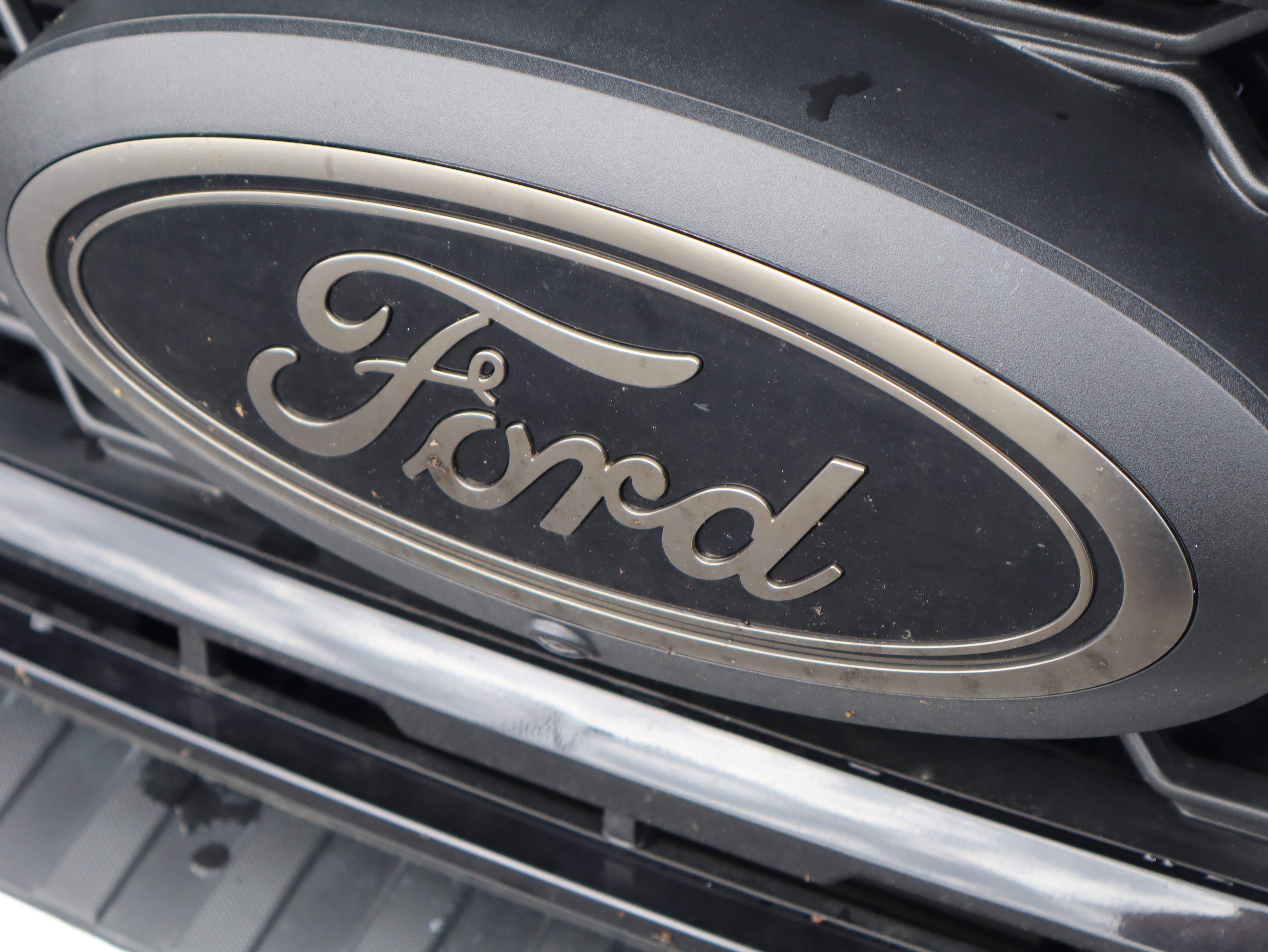 Used 2025 Ford F350 Lariat w/ Black Appearance Package image 43