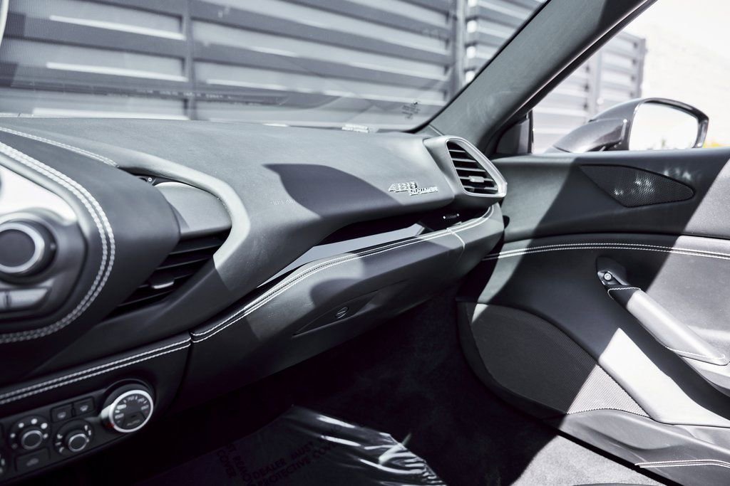 Used 2018 Ferrari 488 Spider image 72