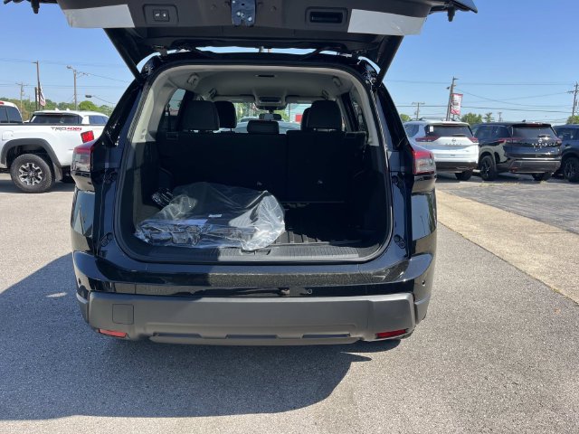 New 2026 Nissan Rogue SV AWD/4WD image 12