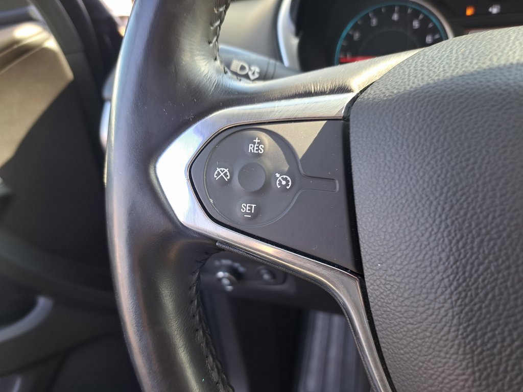 Used 2018 Chevrolet Traverse LT image 23