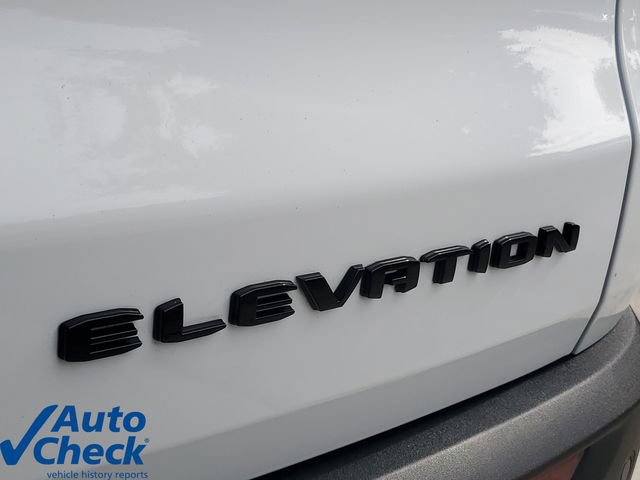 Used 2025 GMC Acadia Elevation w/ Black Edition FWD image 9