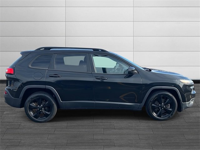 Certified 2016 Jeep Cherokee Latitude w/ Comfort/Convenience Group image 2