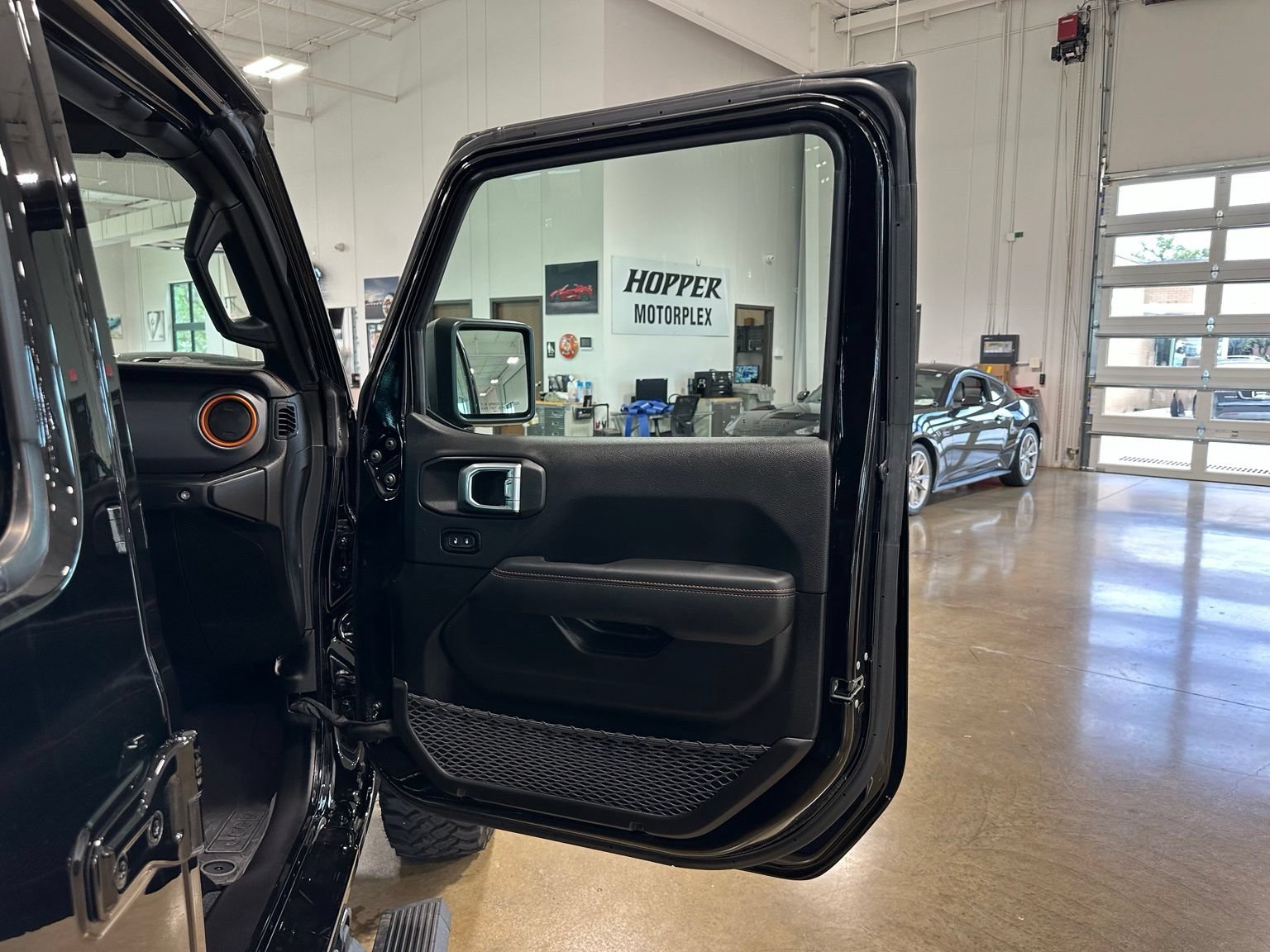 Used 2023 Jeep Gladiator Mojave w/ LED Lighting Group AWD/4WD image 36