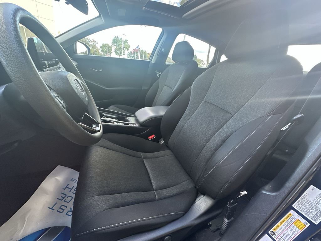 Used 2023 Honda Accord EX image 13
