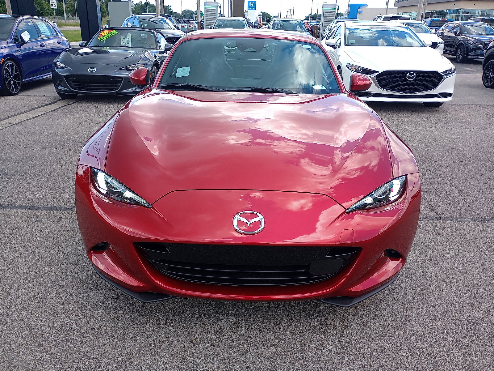 New 2025 MAZDA MX-5 Miata RF Grand Touring image 3