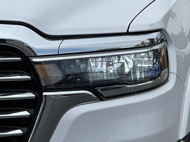 New 2026 RAM 1500 Laramie AWD/4WD image 40