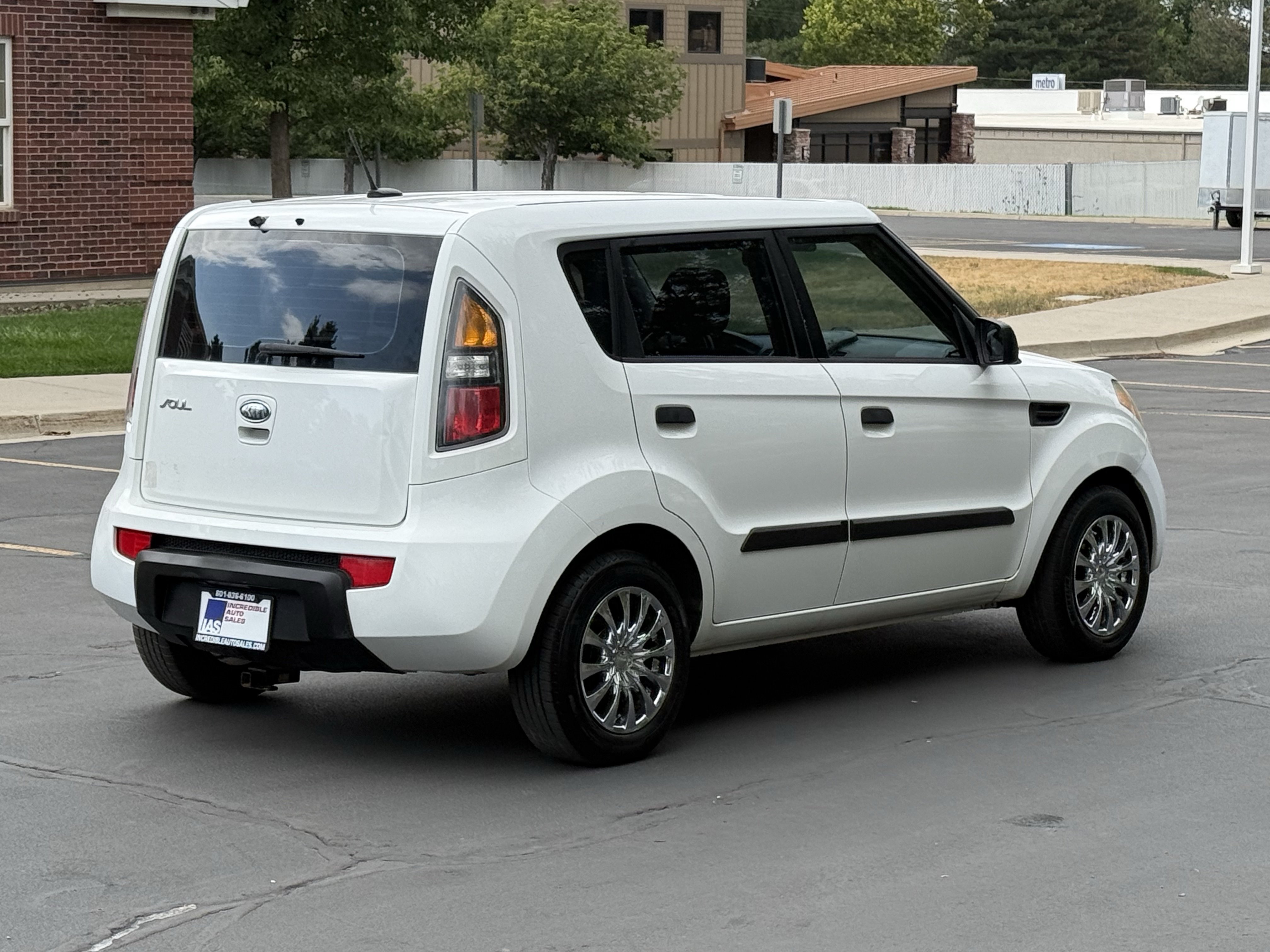 Used 2010 Kia Soul FWD image 4