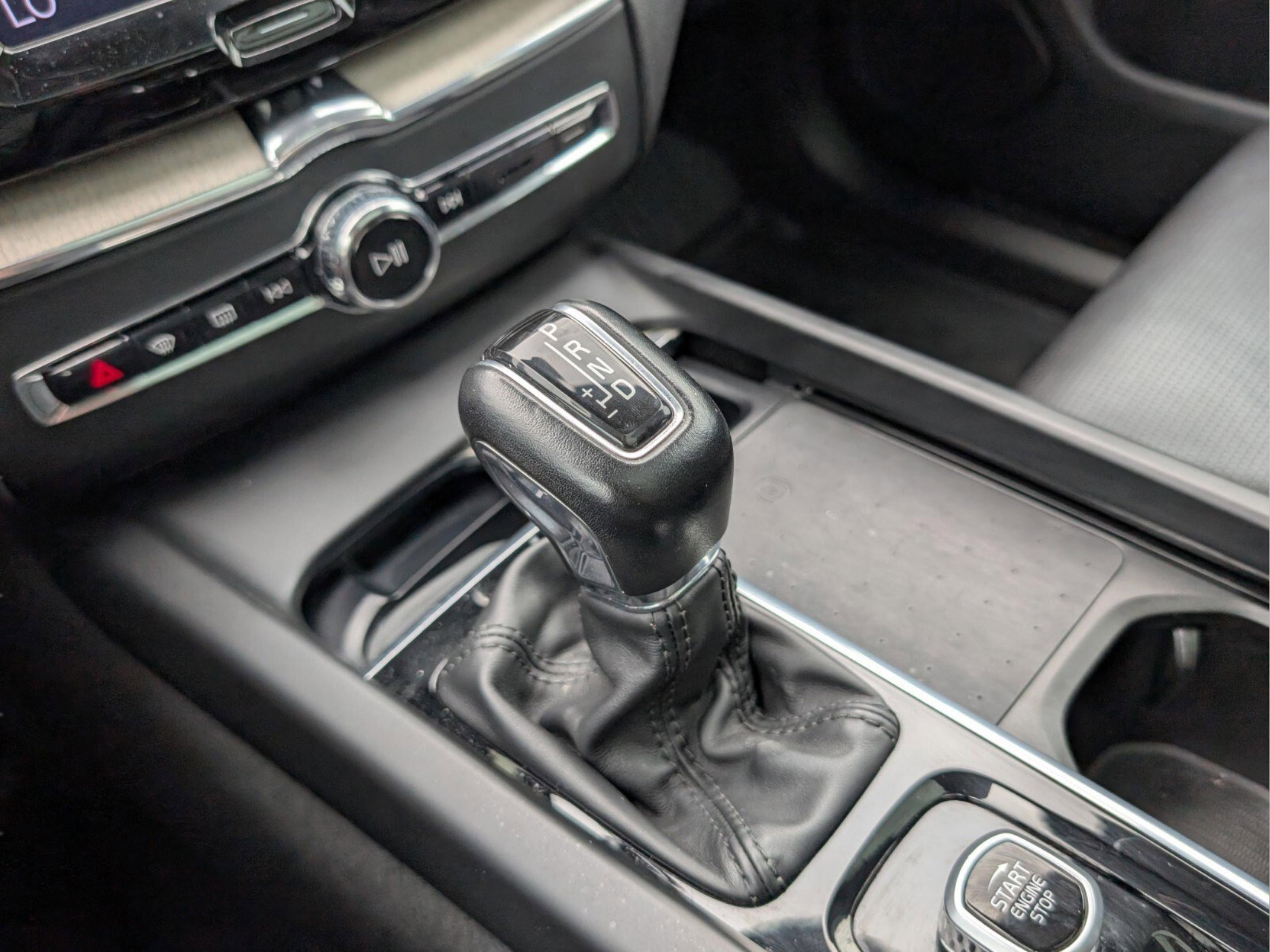 Used 2021 Volvo XC60 T5 Inscription image 38