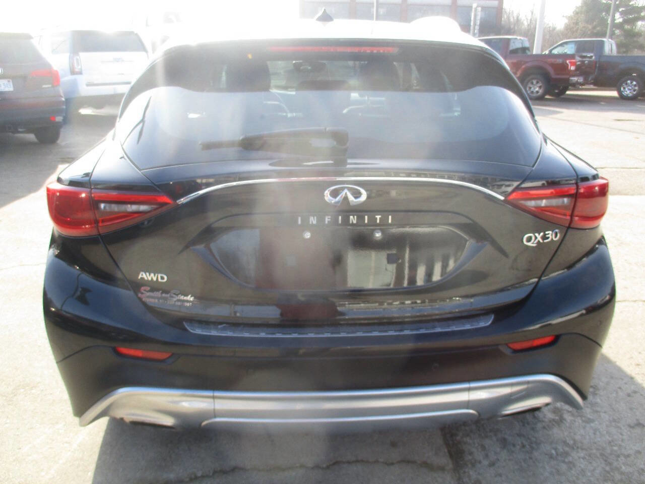 Used 2018 INFINITI QX30 AWD image 5