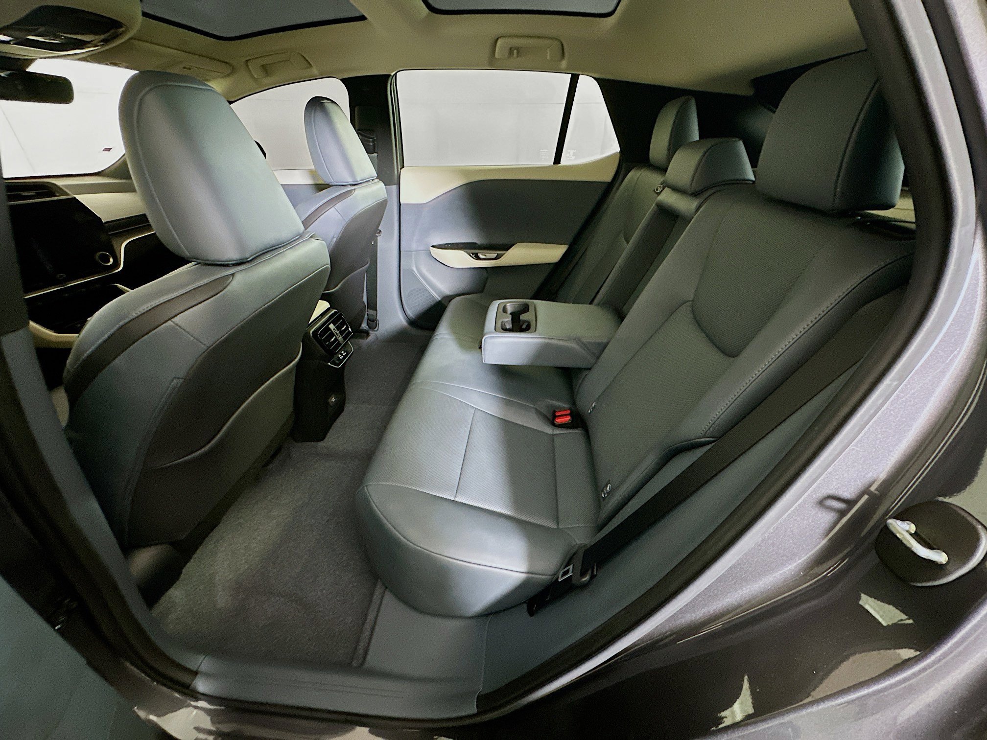 Used 2024 Lexus RZ 300e Premium w/ Accessory Package (Z1) FWD image 29