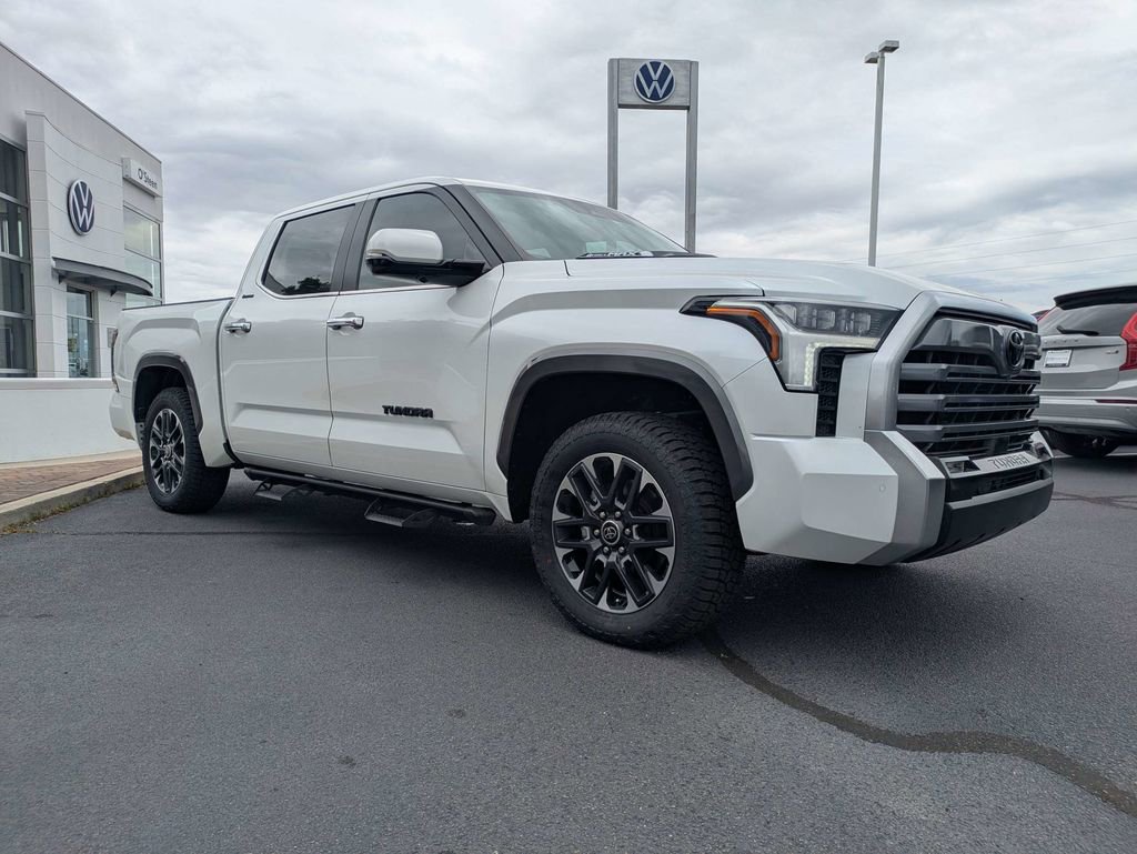 Used 2024 Toyota Tundra Limited AWD/4WD image 3