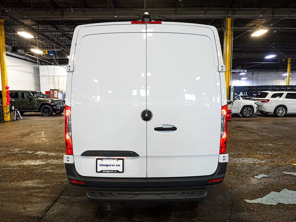 Used 2025 Mercedes-Benz Sprinter 2500 image 5