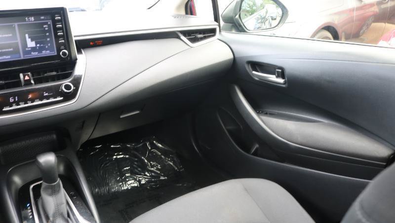 Used 2020 Toyota Corolla LE FWD image 16