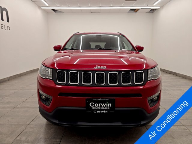 Used 2018 Jeep Compass Latitude w/ Popular Equipment Group AWD/4WD image 8