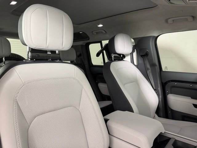 New 2026 Land Rover Defender 110 X image 32