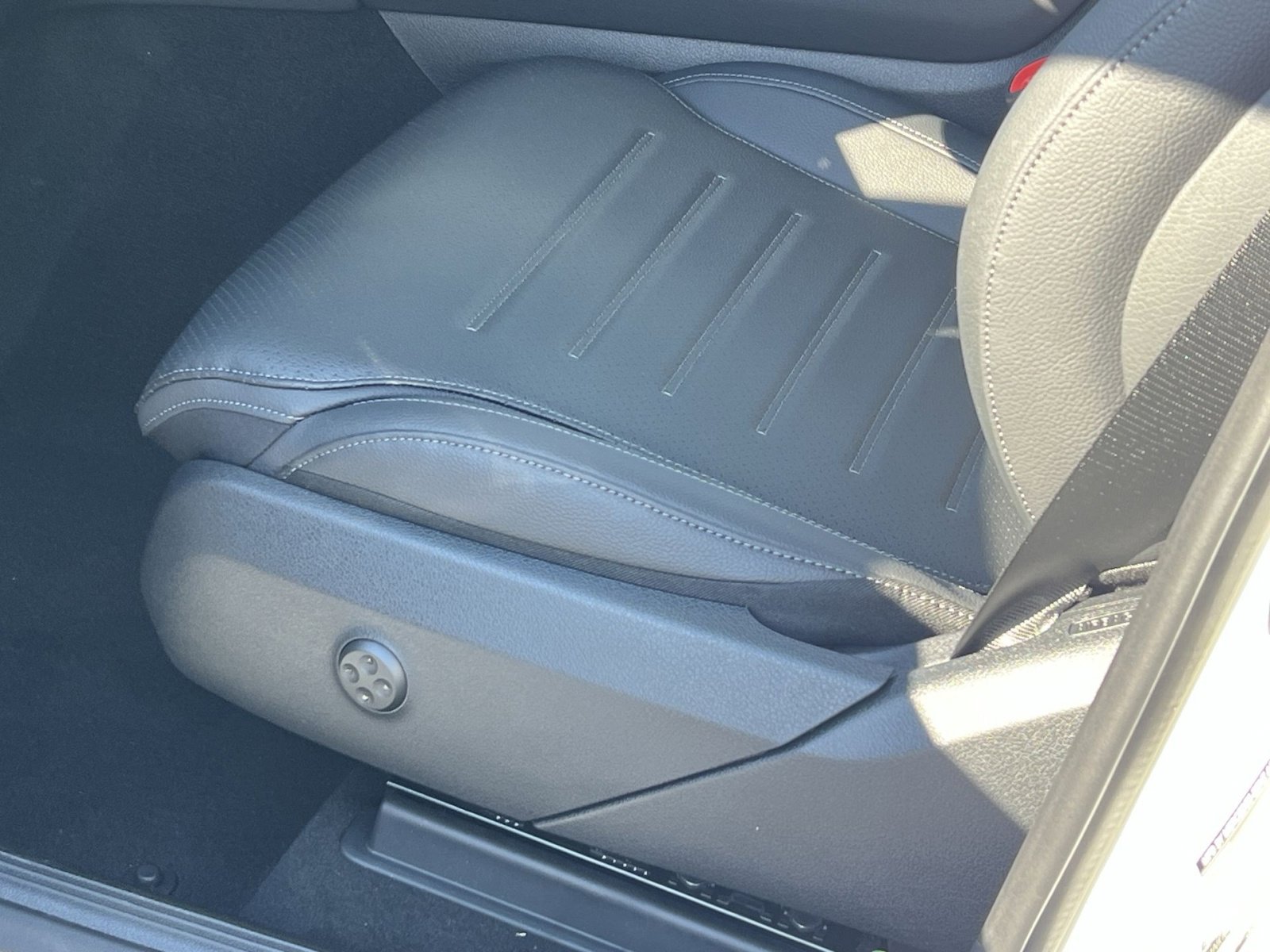 New 2026 Mercedes-Benz GLC 300 4MATIC image 12