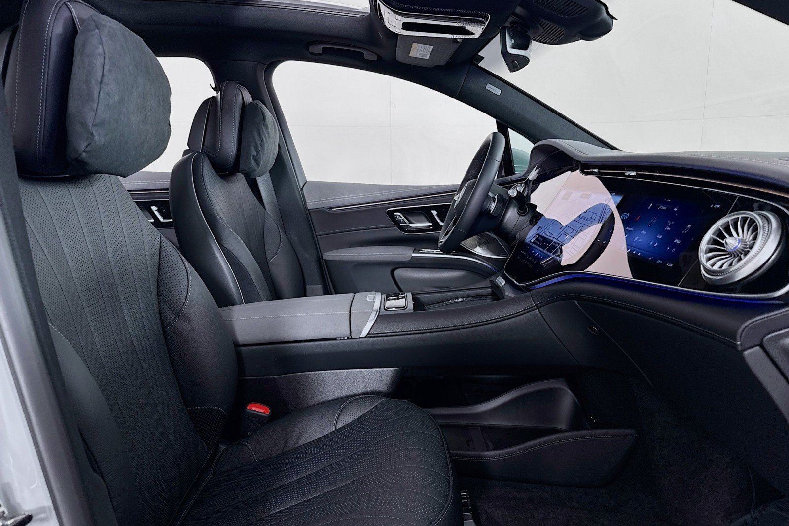 New 2026 Mercedes-Benz EQS 400 4MATIC SUV image 6