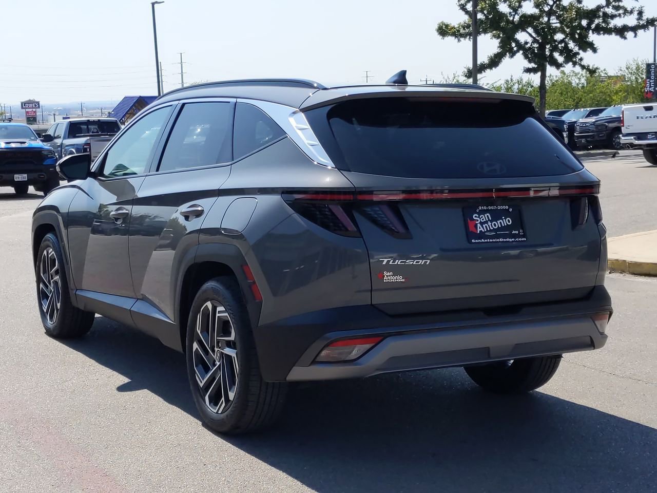 Used 2025 Hyundai Tucson Limited image 6