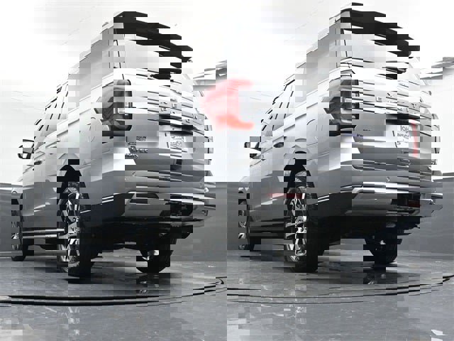 Used 2023 Ford Expedition Max Limited image 34