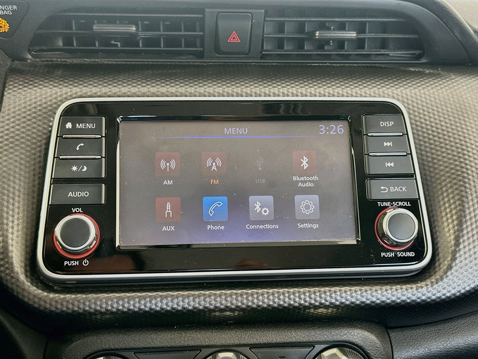 Used 2019 Nissan Kicks S FWD image 14