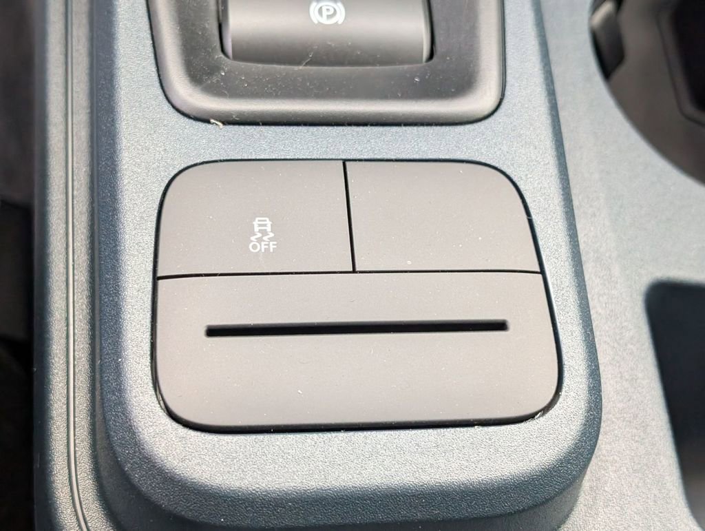 New 2026 Ford Maverick Lariat w/ Black Appearance Package image 37