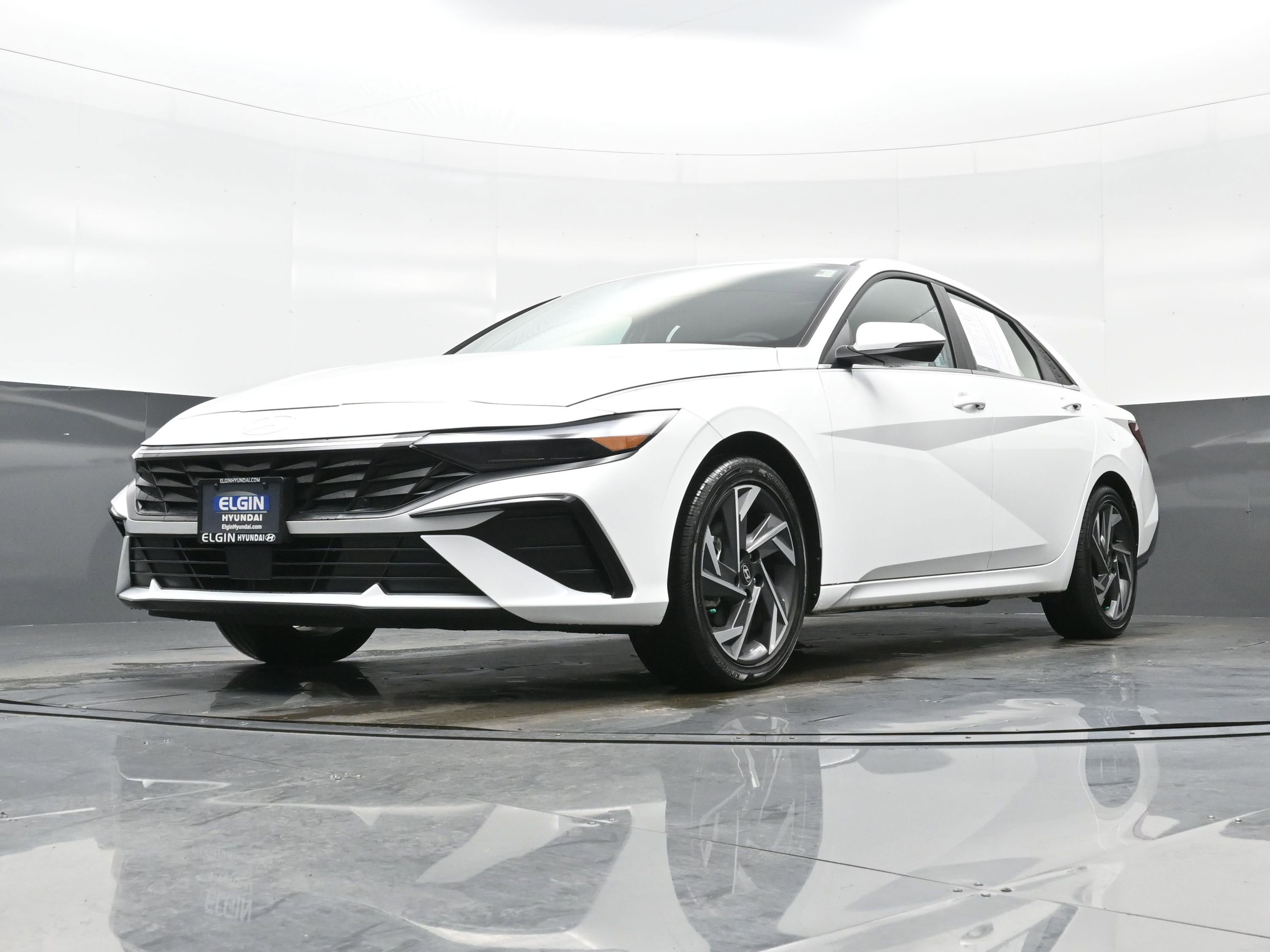 Certified 2025 Hyundai Elantra Limited image 27