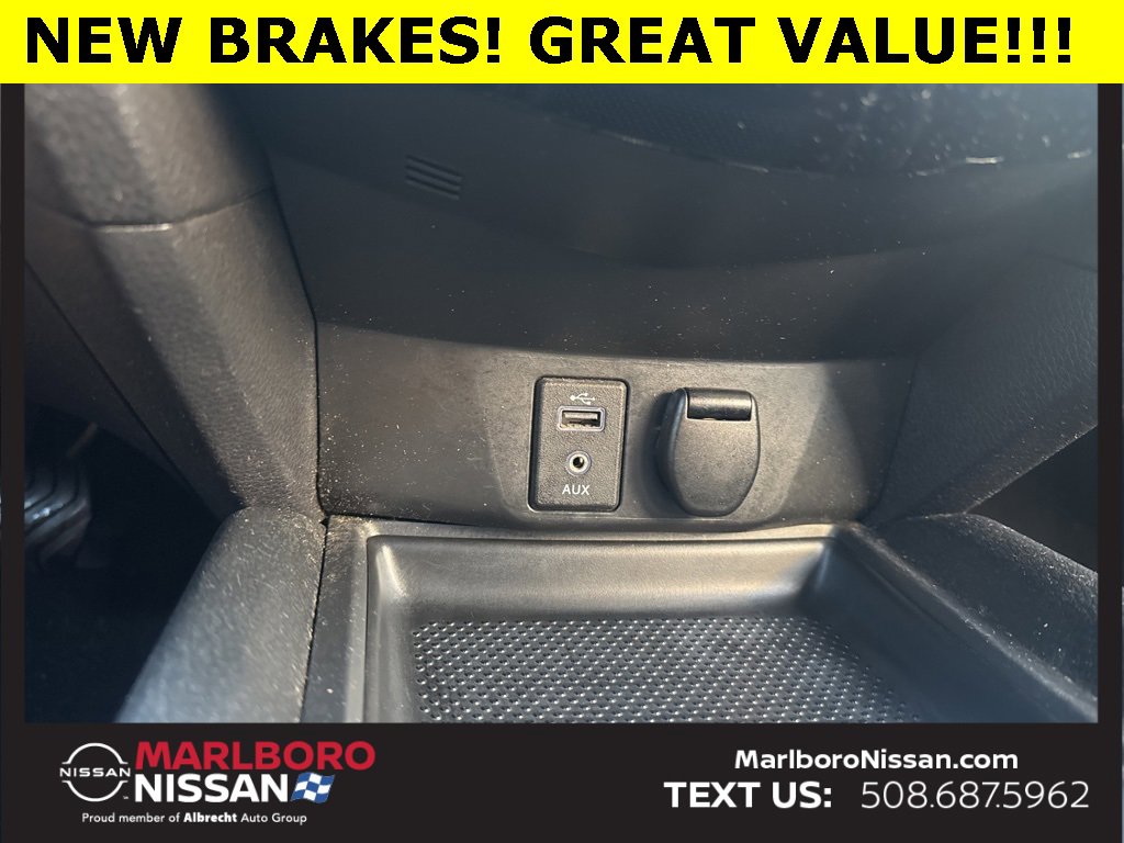 Used 2017 Nissan Rogue SV image 26