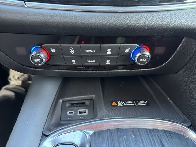 Certified 2024 Buick Enclave Essence w/ Sport Touring Edition FWD image 31