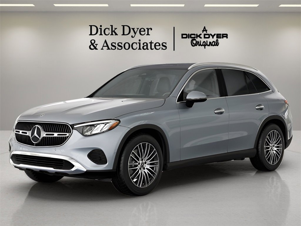 Used 2025 Mercedes-Benz GLC 300 4MATIC image 28